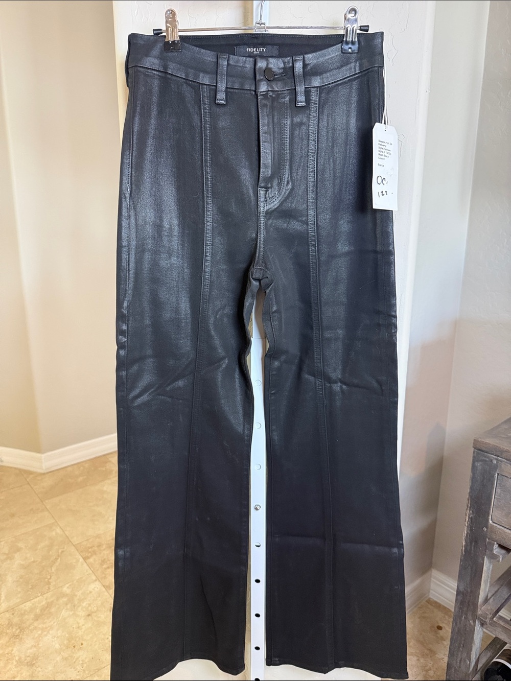 FIDELITY Harlow Black Coated Faux Leather Pants NWT SIZE 26 - Picture 2 of 10